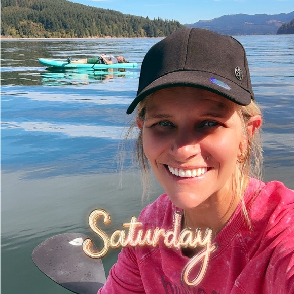 Meet your Posher, Reina - Picture 6 of 9